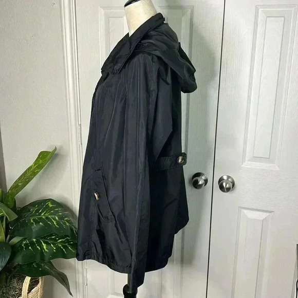 White Stag Large Buttons Rain Coat Size XL (16-18) Black Detachable Hood Jacket - Picture 3 of 10